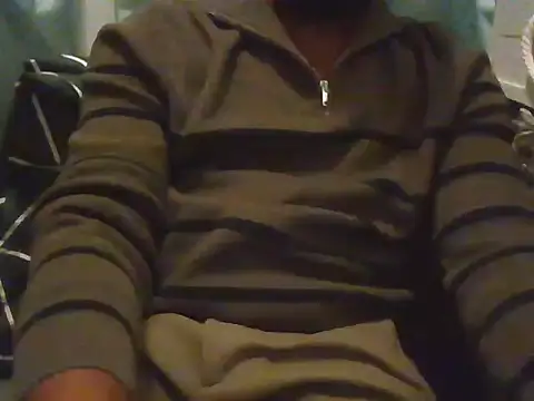 Snapshot of bigmaccheese chatting on January 15, 2026, 9:40 pm bigmaccheese online show from January 15, 2026, 9:40 pm