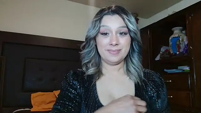aitanalove  online show from May 15, 2026, 12:52 am