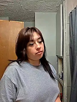 AriannaPenaxo online show from February 12, 2026, 10:31 pm