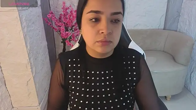 Aliz Cooper Tx online show from February 3, 2026, 7:41 pm