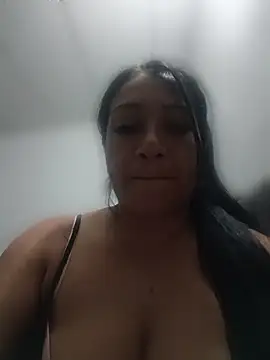 Snapshot of Katysaez chatting on June 12, 2026, 5:16 am Katysaez online show from June 12, 2026, 5:16 am