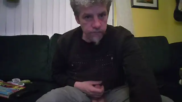 Snapshot of chiichii23 chatting on March 16, 2025, 9:26 pm chiichii23 online show from March 16, 2025, 9:26 pm
