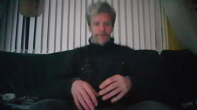 Snapshot of chiichii23 chatting on February 6, 2025, 8:13 pm chiichii23 online show from February 6, 2025, 8:13 pm
