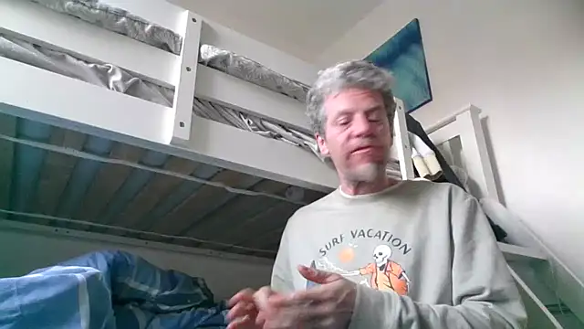 Snapshot of chiichii23 chatting on March 20, 2025, 1:48 pm chiichii23 online show from March 20, 2025, 1:48 pm