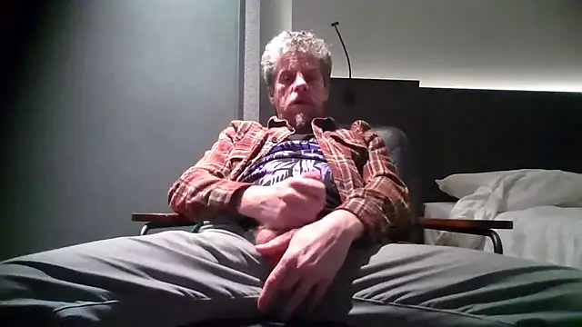Snapshot of chiichii23 chatting on February 1, 2025, 10:34 pm chiichii23 online show from February 1, 2025, 10:34 pm