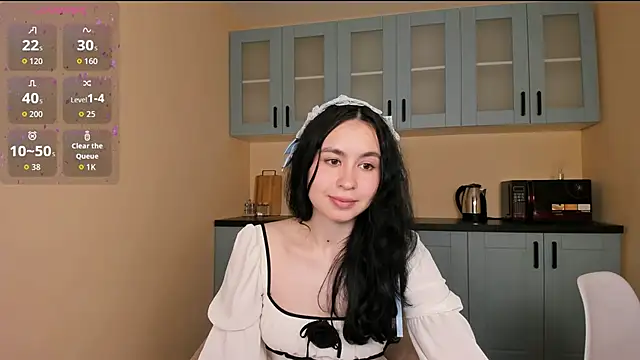 GiovannaAntonelli online show from April 19, 2026, 5:41 am