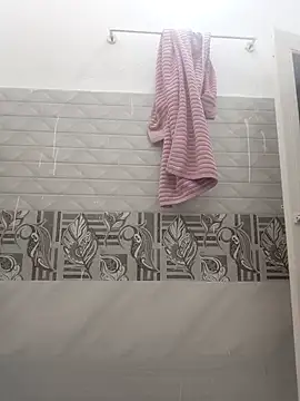 Hot-Tinaa online show from March 30, 2026, 6:04 am