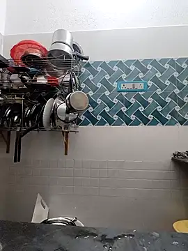 Hot-Tinaa online show from April 19, 2026, 2:56 am