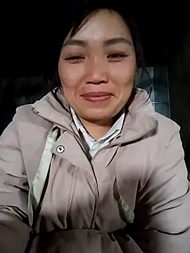 Snapshot of lia-coy chatting on February 13, 2026, 12:54 am lia-coy online show from February 13, 2026, 12:54 am