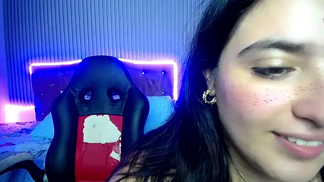 sonic jess07 online show from February 18, 2026, 5:05 am