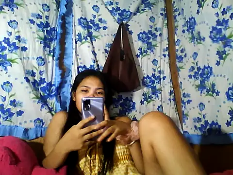 Snapshot of PinaySkinnyJust18 chatting on June 28, 2026, 4:30 am PinaySkinnyJust18 online show from June 28, 2026, 4:30 am