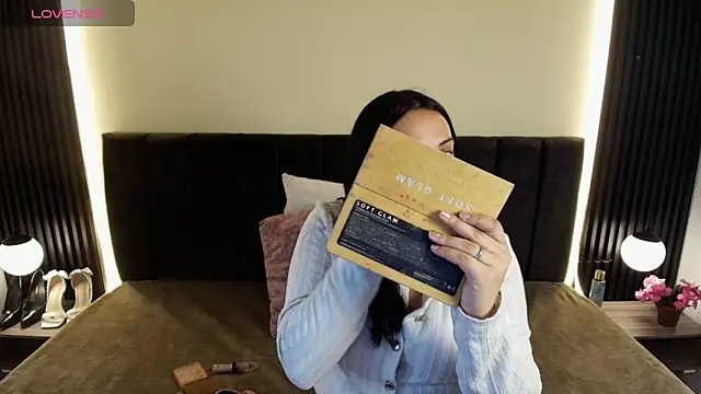 IvonneRoss  online show from March 12, 2026, 11:58 am