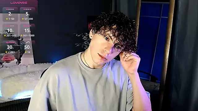 TylerGibson online show from June 17, 2026, 3:28 am