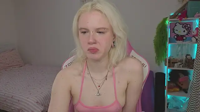 Mia WaterFall online show from April 16, 2026, 3:29 am