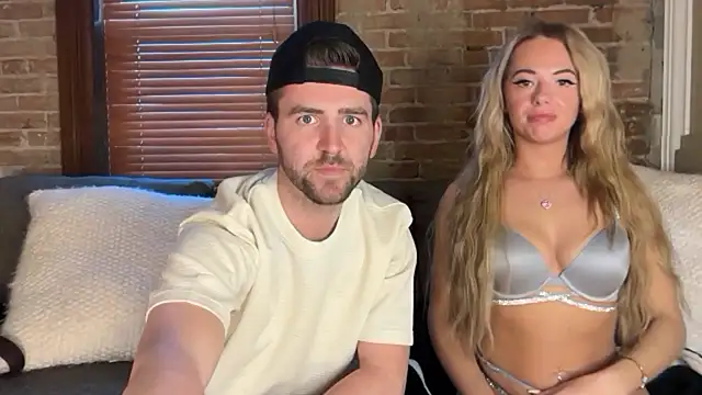 ThePrincessPeach online show from April 7, 2026, 11:28 pm