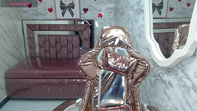 Melisa v online show from February 4, 2026, 8:26 pm