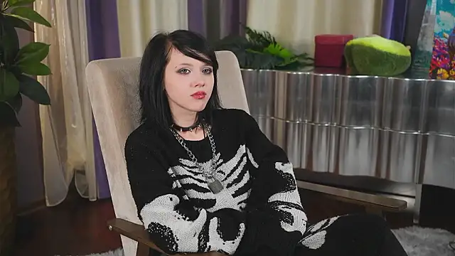 KristalWestall online show from January 17, 2026, 1:04 pm