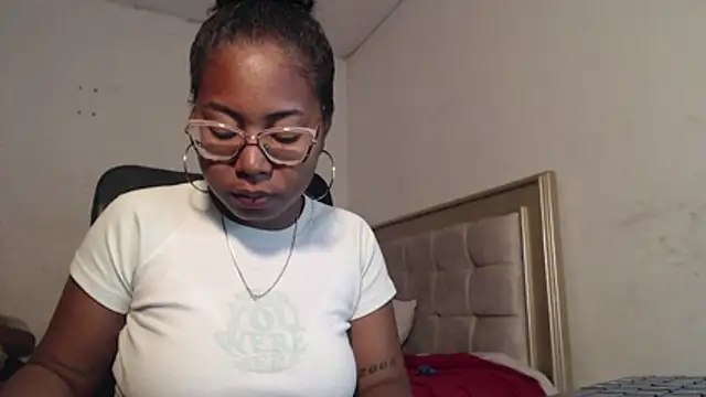 girl sexy27 online show from April 24, 2026, 6:10 pm