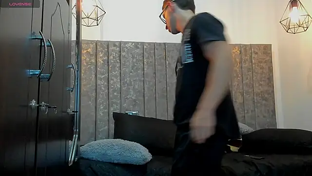 Calvin Hunter online show from March 20, 2026, 1:06 am