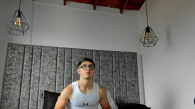 Snapshot of Calvin_Hunter chatting on February 20, 2026, 10:55 pm Calvin Hunter online show from February 20, 2026, 10:55 pm