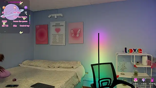 naomi campell online show from February 28, 2026, 11:43 am