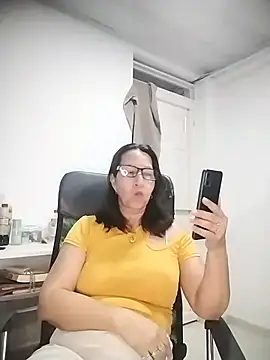 RosseLaure online show from August 1, 2026, 1:14 am