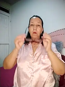 RosseLaure online show from June 24, 2026, 5:50 am