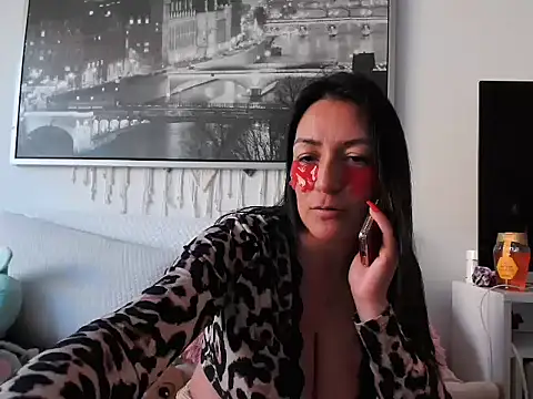 Yulian Milf online show from February 4, 2026, 4:24 pm