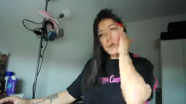 Yulian Milf online show from February 25, 2026, 10:37 am