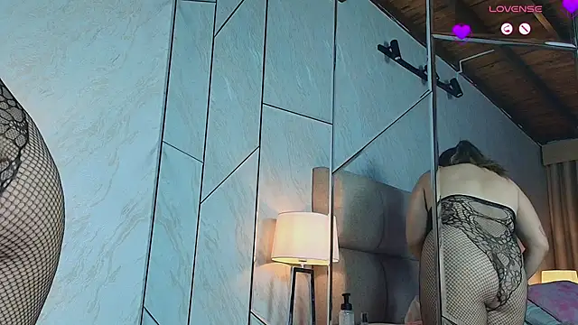 Hannahpretty- online show from March 26, 2026, 10:29 pm