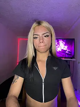 Snapshot of andyy_x chatting on February 6, 2026, 3:57 am andyy x online show from February 6, 2026, 3:57 am