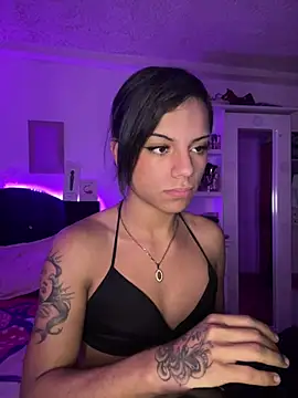Snapshot of andyy_x chatting on July 5, 2026, 6:26 pm andyy x online show from July 5, 2026, 6:26 pm