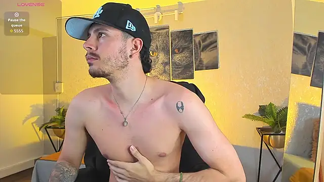 Snapshot of Nils_saintt chatting on February 4, 2026, 3:45 am Nils saintt online show from February 4, 2026, 3:45 am