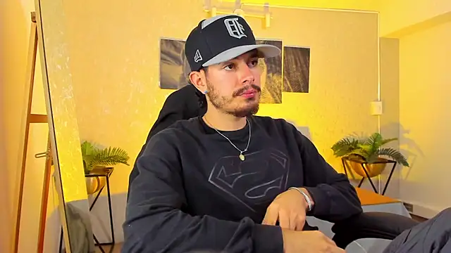 Snapshot of Nils_saintt chatting on February 19, 2026, 3:58 am Nils saintt online show from February 19, 2026, 3:58 am