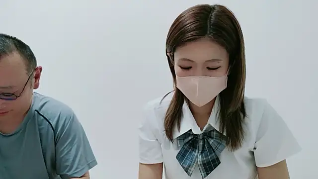 Snapshot of Nanase-Hina chatting on February 11, 2026, 1:00 pm Nanase-Hina online show from February 11, 2026, 1:00 pm