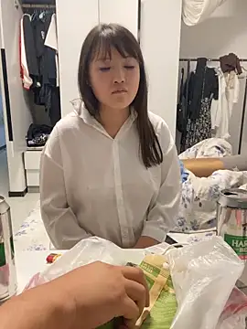 xiaotiantian-10 online show from May 25, 2026, 12:59 pm