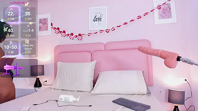 sexy curlylady online show from February 18, 2026, 8:49 pm