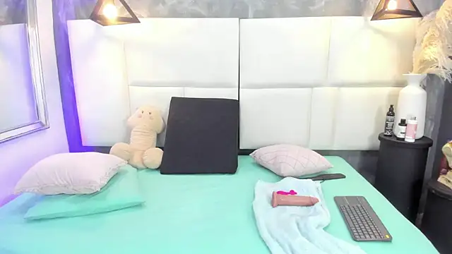 Martina armos online show from April 19, 2026, 1:12 pm