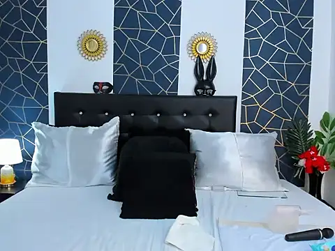 Snapshot of KikyNaughty chatting on February 20, 2026, 9:06 pm KikyNaughty online show from February 20, 2026, 9:06 pm