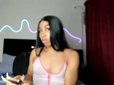 Snapshot of YourDreamReal chatting on February 14, 2026, 3:18 am YourDreamReal online show from February 14, 2026, 3:18 am