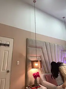 Snapshot of JuliaaVega chatting on February 25, 2026, 12:16 pm JuliaaVega online show from February 25, 2026, 12:16 pm