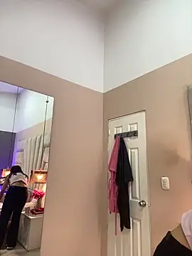 Snapshot of JuliaaVega chatting on February 19, 2026, 12:13 pm JuliaaVega online show from February 19, 2026, 12:13 pm