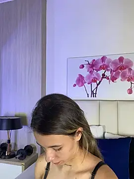 Snapshot of JuliaColemann chatting on July 11, 2026, 12:05 pm JuliaColemann online show from July 11, 2026, 12:05 pm