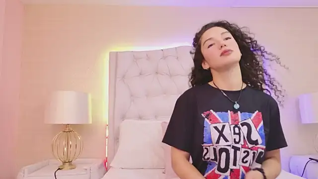 Snapshot of RoxanaAngel chatting on February 26, 2026, 2:17 pm RoxanaAngel online show from February 26, 2026, 2:17 pm