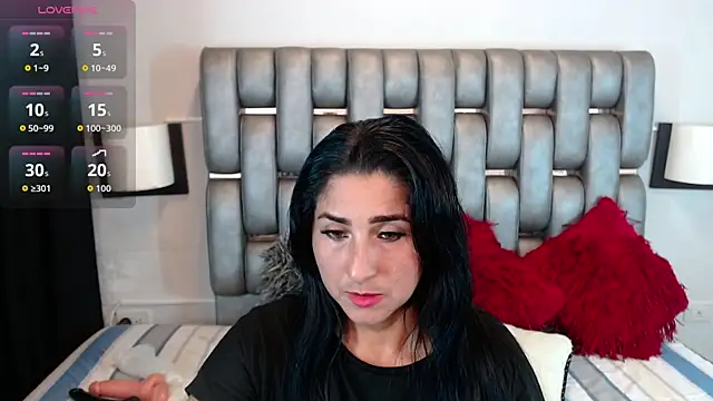 Miia Rosee  online show from March 25, 2026, 12:00 am