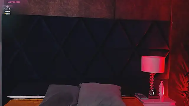 Logan Woods online show from March 4, 2026, 11:18 am