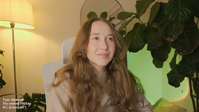 Snapshot of Scarlett_NoirMuse chatting on February 6, 2026, 10:39 pm Scarlett NoirMuse online show from February 6, 2026, 10:39 pm