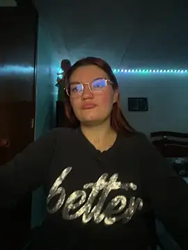 Snapshot of Vixroy7 chatting on February 3, 2026, 11:54 pm Vixroy7 online show from February 3, 2026, 11:54 pm