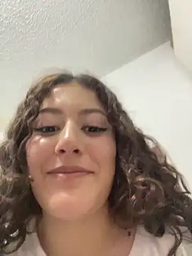 lizzy luminair online show from March 3, 2026, 3:24 am