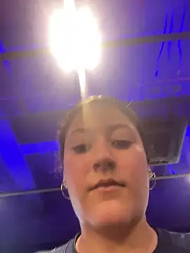 lizzy luminair online show from February 9, 2026, 8:51 pm